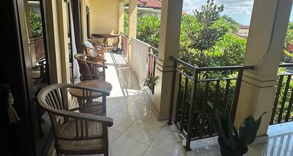 Sari Buana Bed & Breakfast