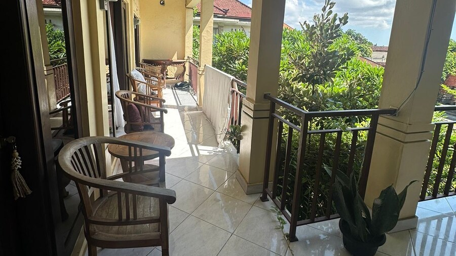 Sari Buana Bed & Breakfast