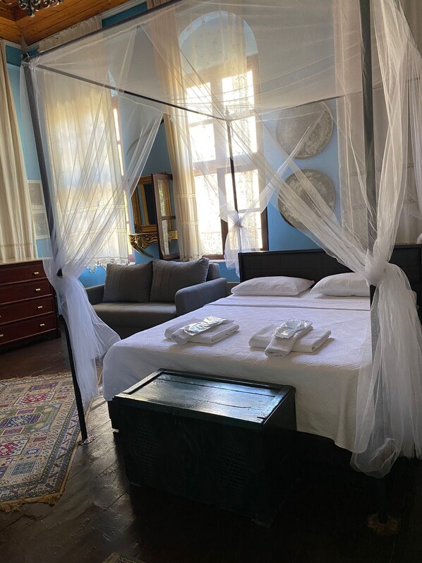 Luxury Double Room, Upper floor | Egyptian cotton sheets, premium bedding, pillowtop beds, minibar