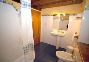 Ferienhaus, 2 Schlafzimmer, Bergblick | Badezimmer