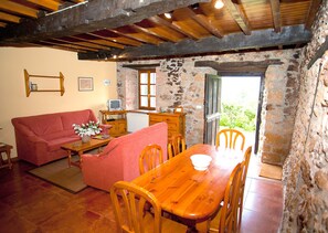 Ferienhaus, 2 Schlafzimmer, Bergblick | Wohnzimmer