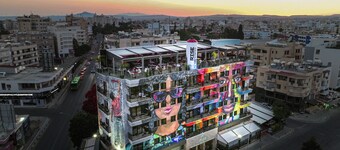 Rise Urban Art Hotel