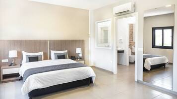 1 bedroom, in-room safe, desk, blackout drapes