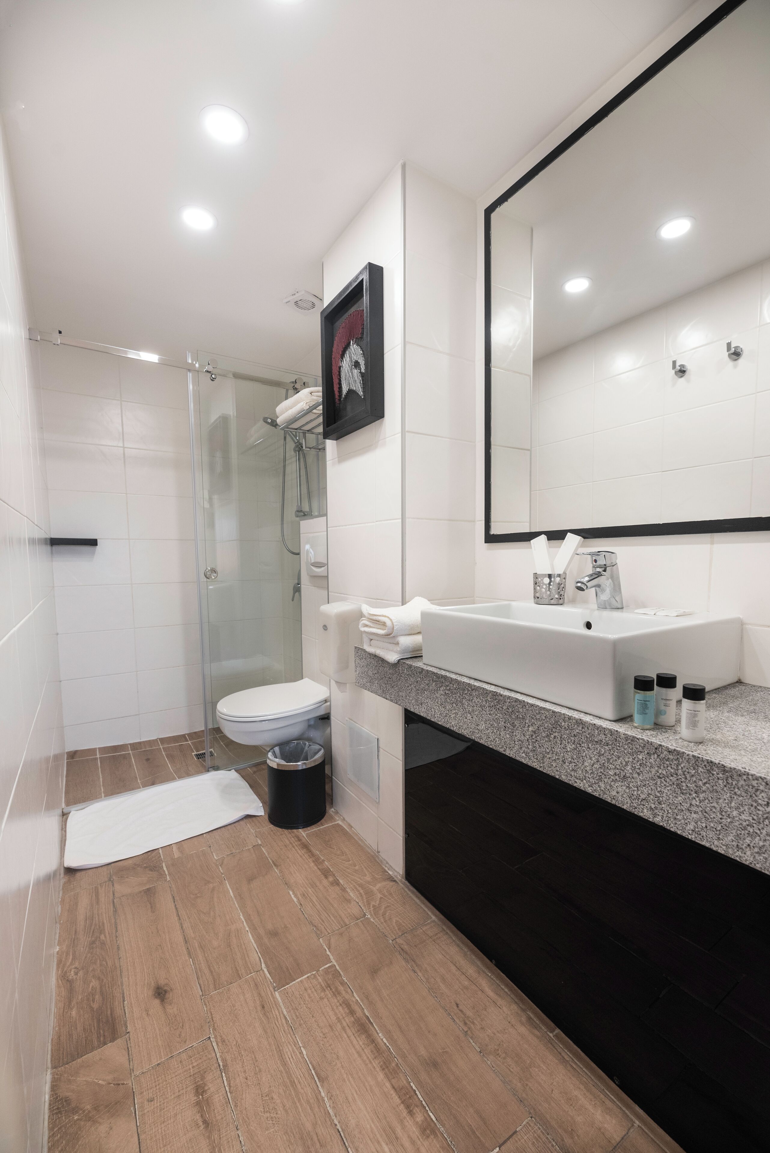 standard double or twin room | in-room safe, desk, blackout curtains, soundproofing