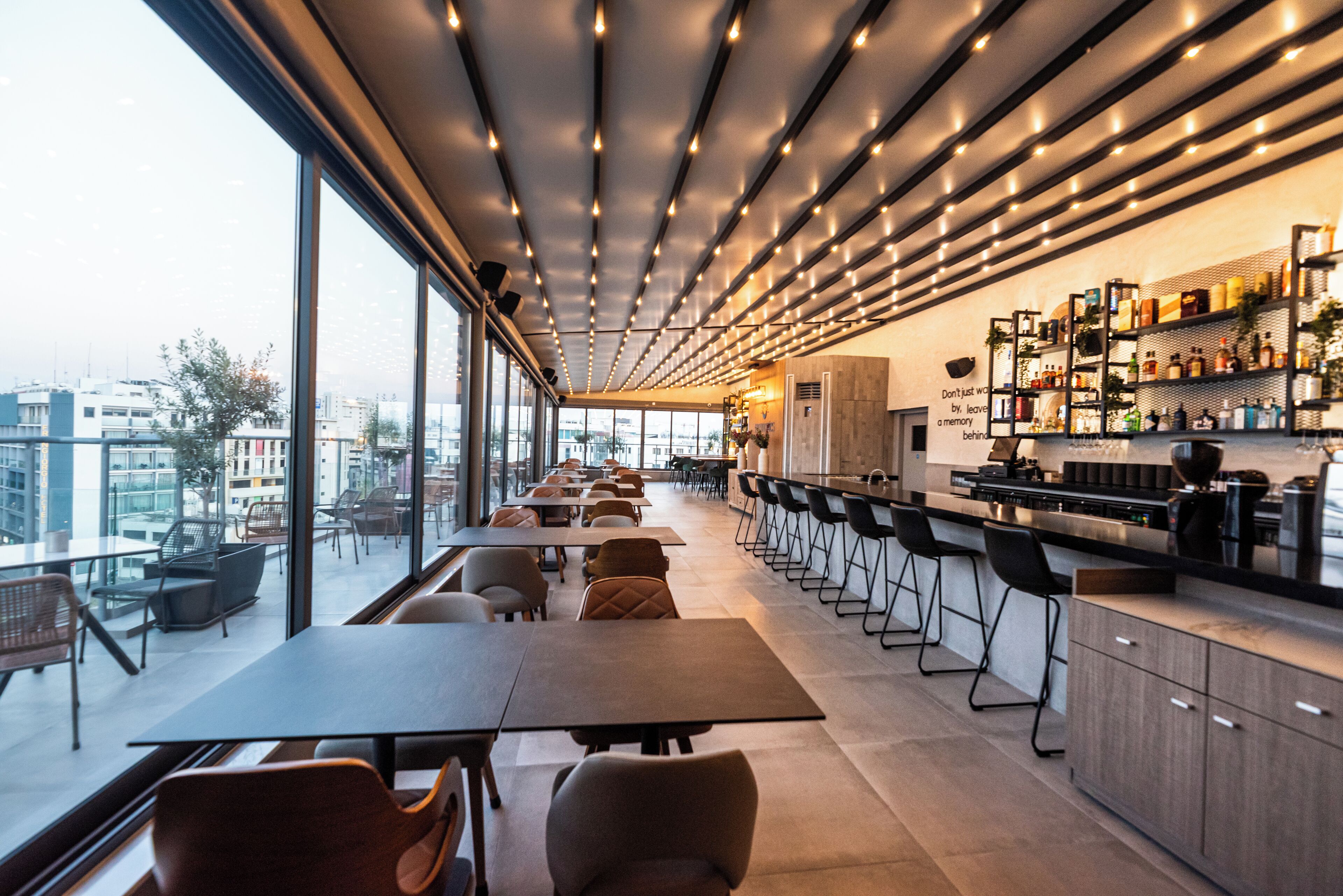 breakfast, lunch, dinner served; international cuisine