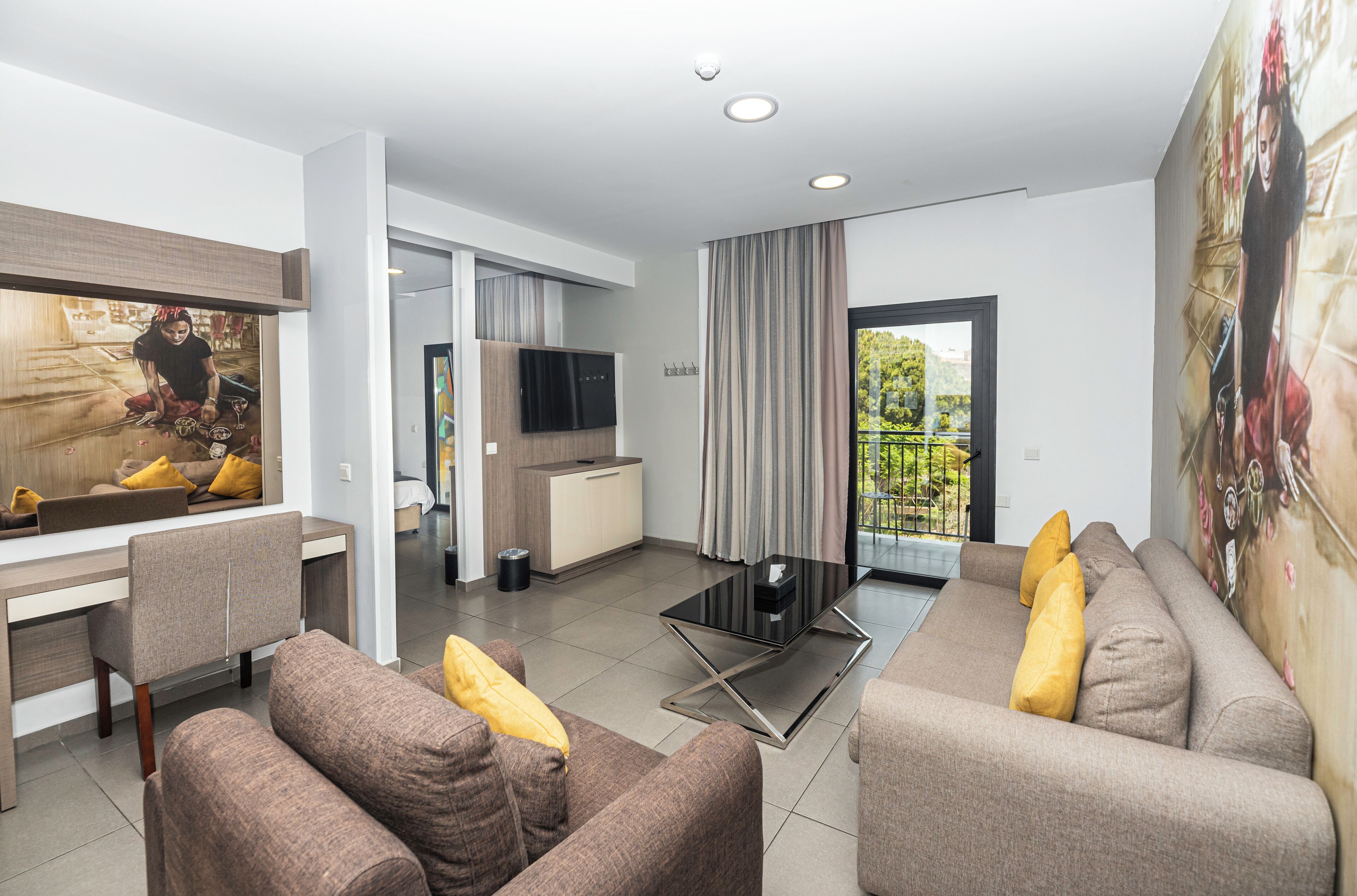 senior suite | in-room safe, desk, blackout curtains, soundproofing