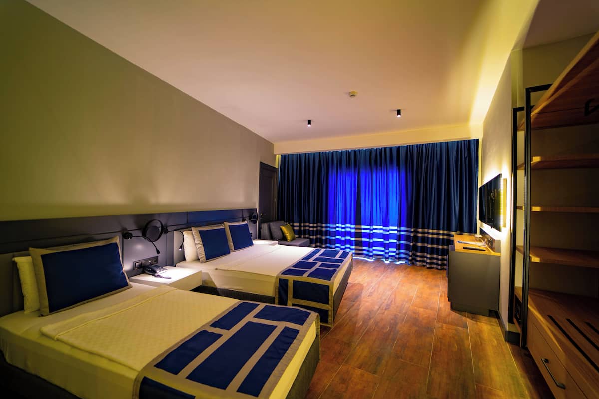 Premium bedding, minibar, in-room safe, soundproofing