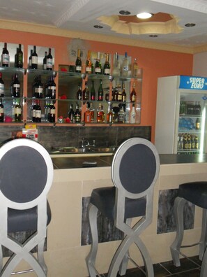 酒吧（店内）