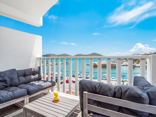 ห้องพาโนรามิกสวีท | ลานระเบียง/นอกชาน