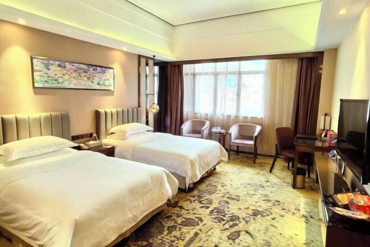 Minibar, in-room safe, desk, soundproofing