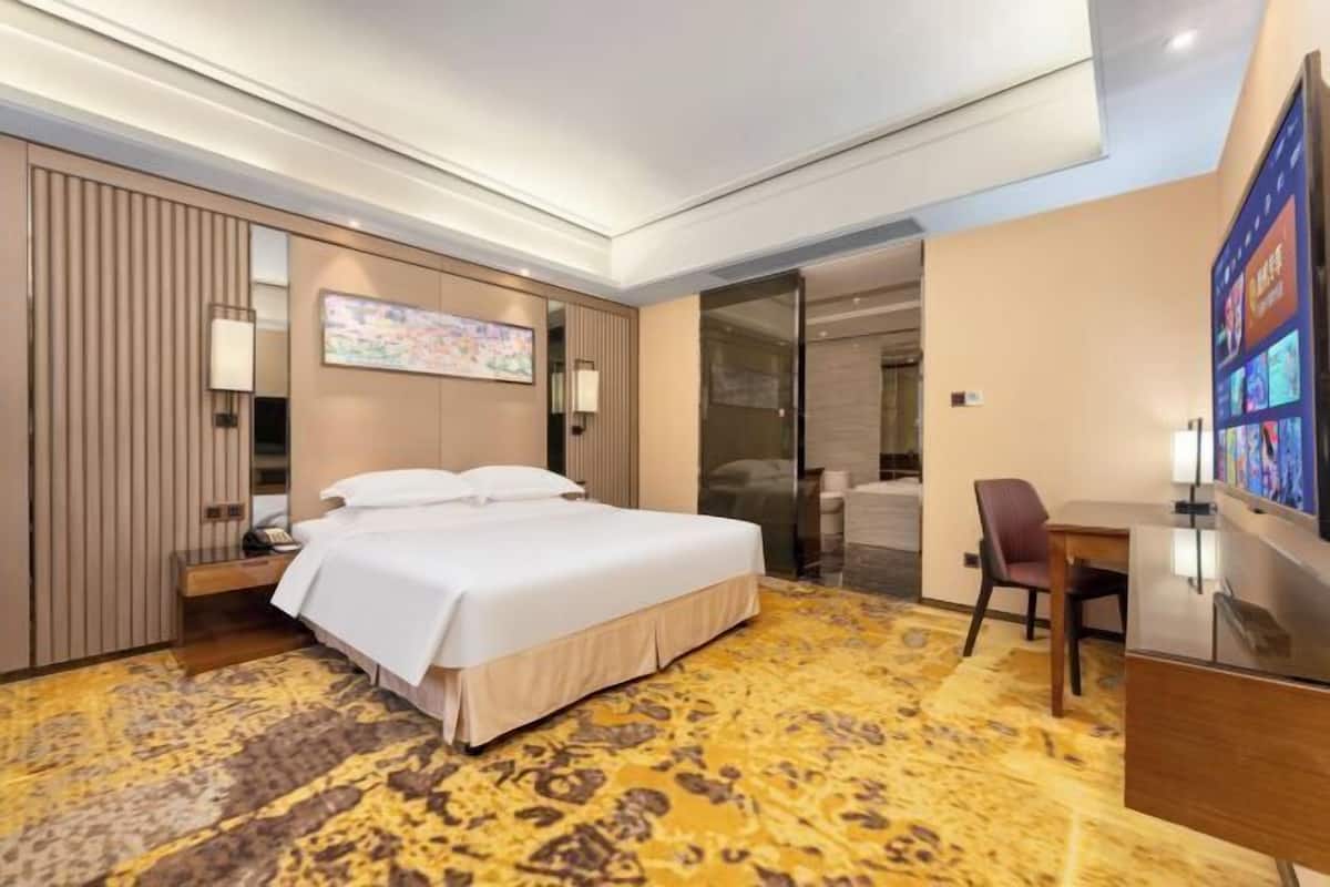 Minibar, in-room safe, desk, soundproofing