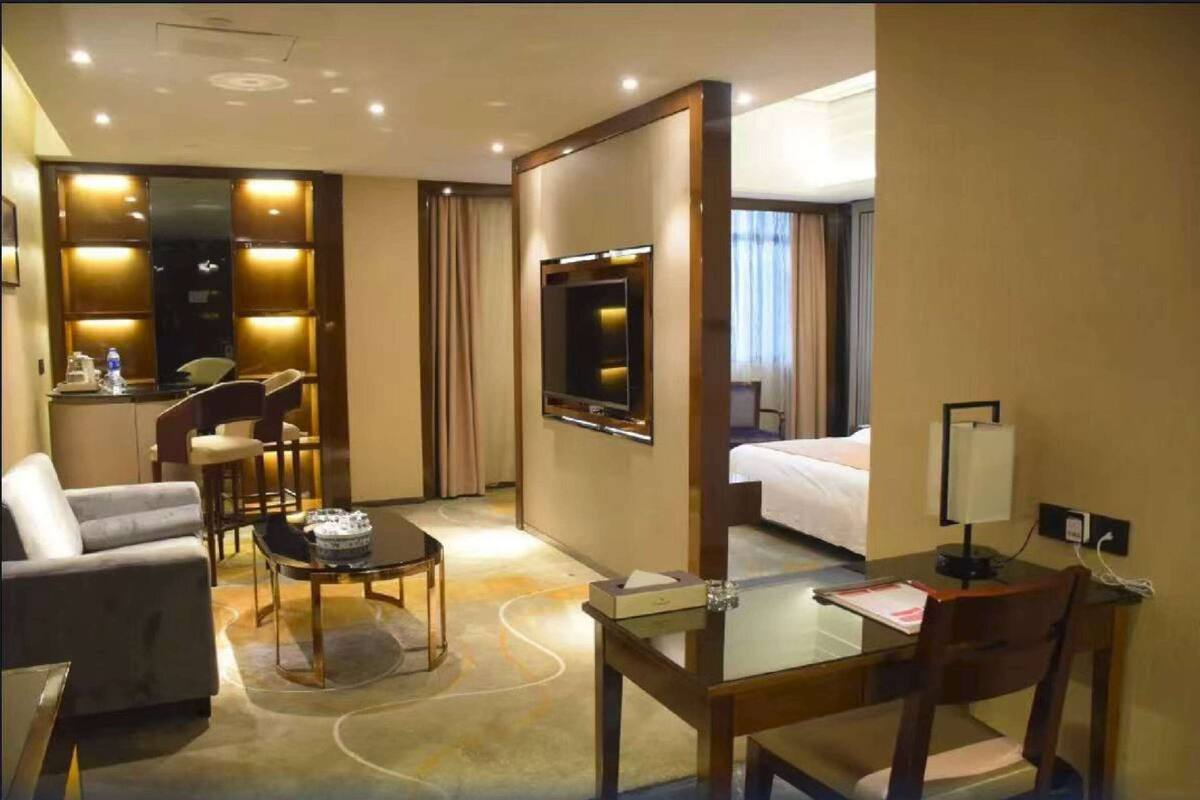 Minibar, in-room safe, desk, soundproofing