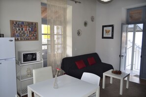 Leilighet, 1 soverom | Spiseområde på rommet