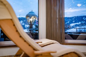 桑拿、熱水浴缸、蒸氣室、身體療程、熱石按摩、運動按摩