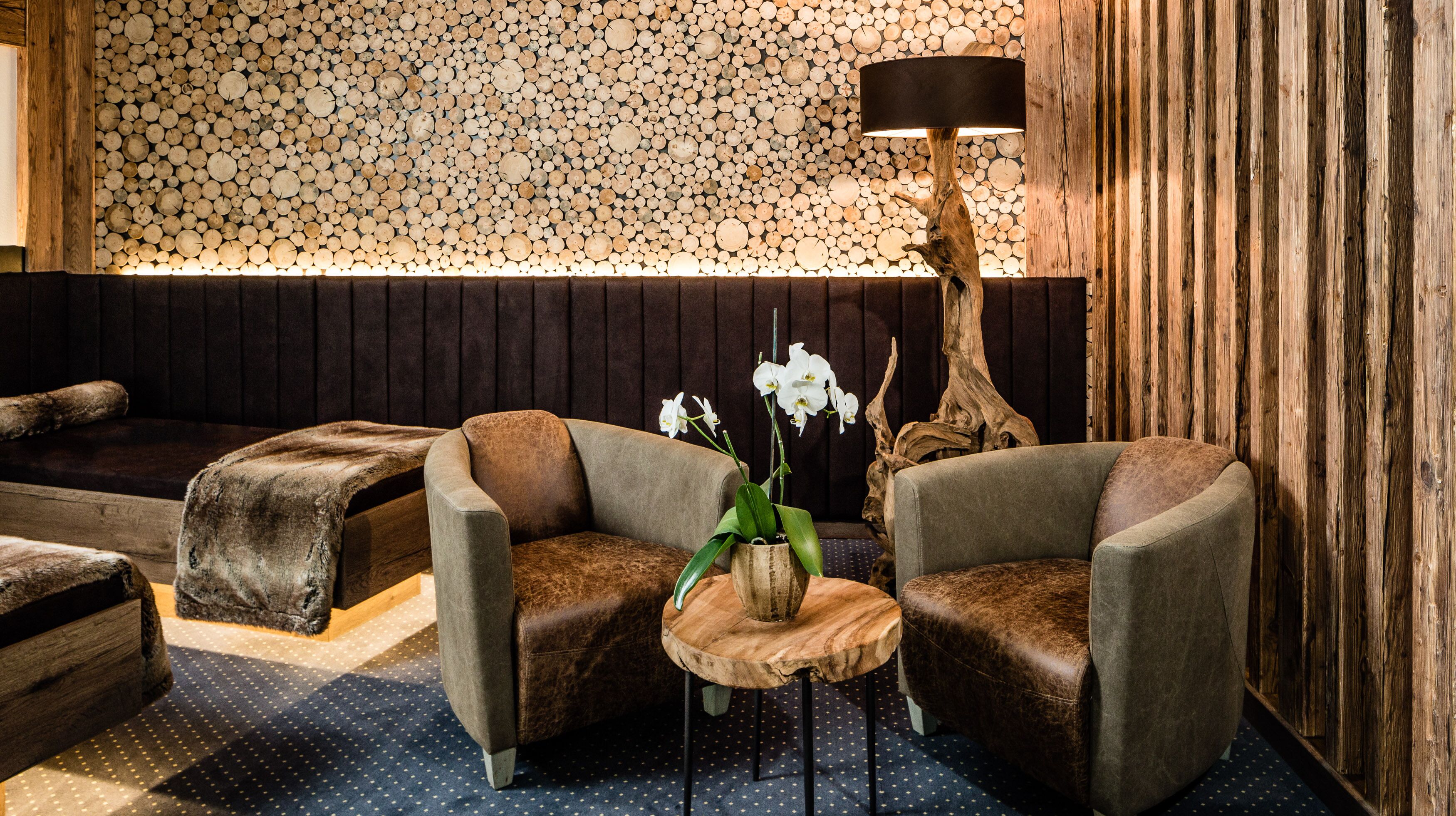 Sauna seca, massagens desportivas, 1 sala de tratamento