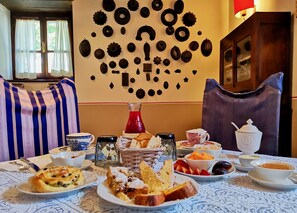 Daily local cuisine breakfast for a fee - Relais Oroscopo (Sansepolcro)