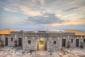 Fasade – kveld/natt