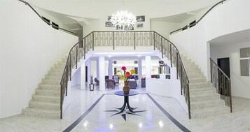 Mostrador para check-in y check-out