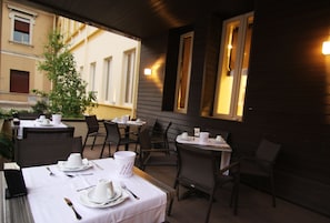Restaurante al aire libre