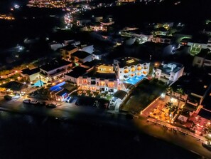 Front of property - Elounda Alikes Suites & Studios (Agios Nikolaos)