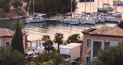 Edem Studios & Apartments