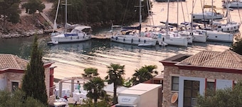 Edem Studios & Apartments