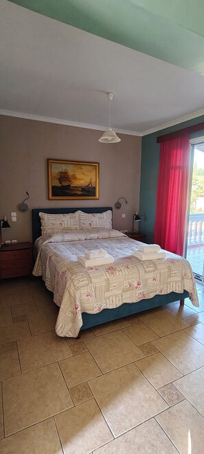 Estudio superior | Sistema de insonorización, tabla de planchar con plancha, wifi gratis