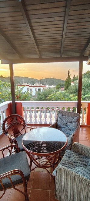 Superior Studio | Soundproofing, iron/ironing board, free WiFi, bed sheets