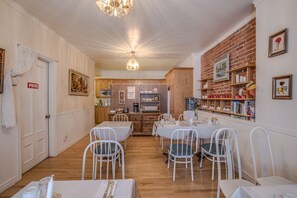 Daily continental breakfast for a fee - B&B Manoir Mon Calme (Québec City)