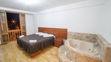 Rollaway beds, free WiFi