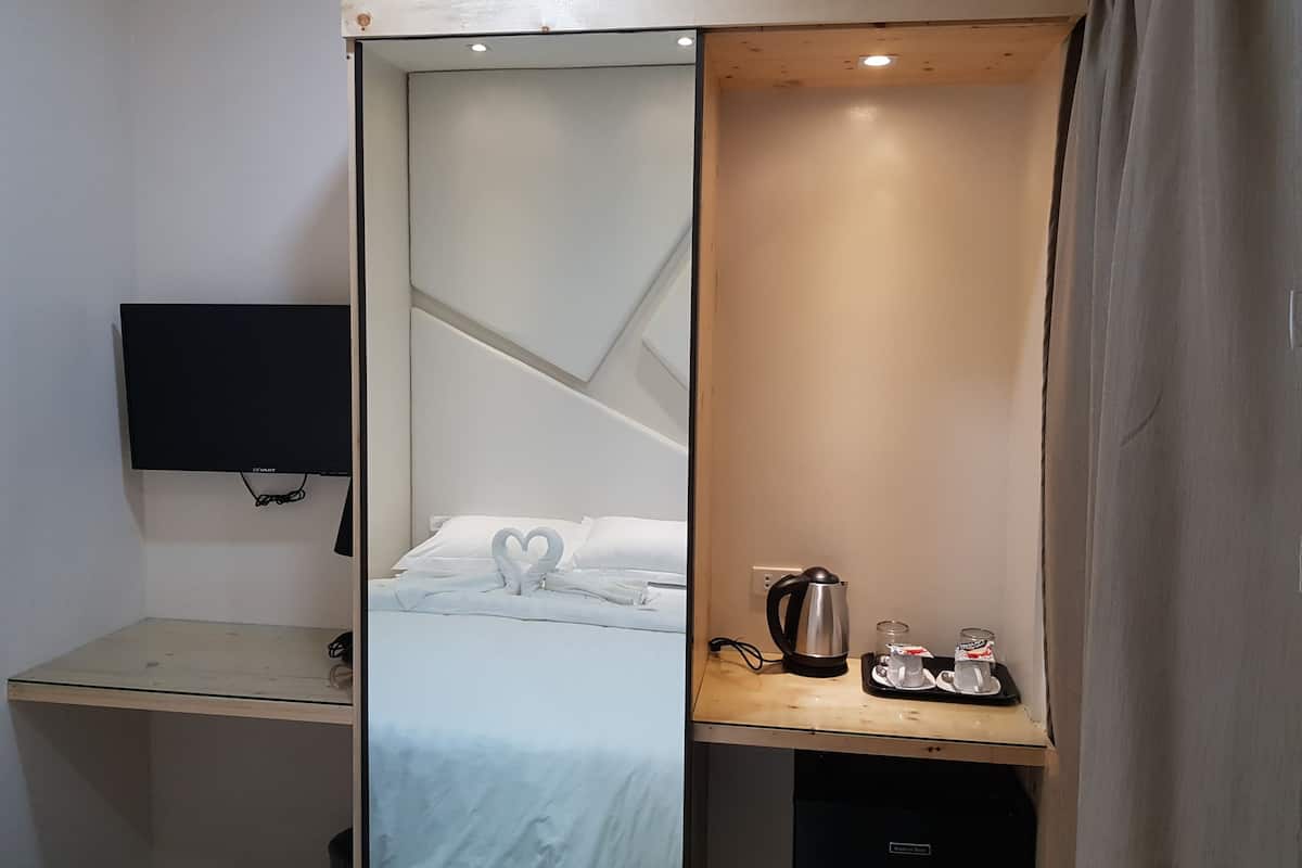 junior room, non smoking | room amenity