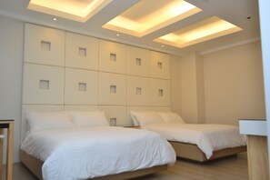 Family Room, Non Smoking | Desk, blackout curtains, iron/ironing board, rollaway beds