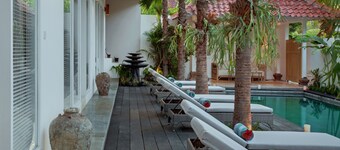 Room & Vespa 4