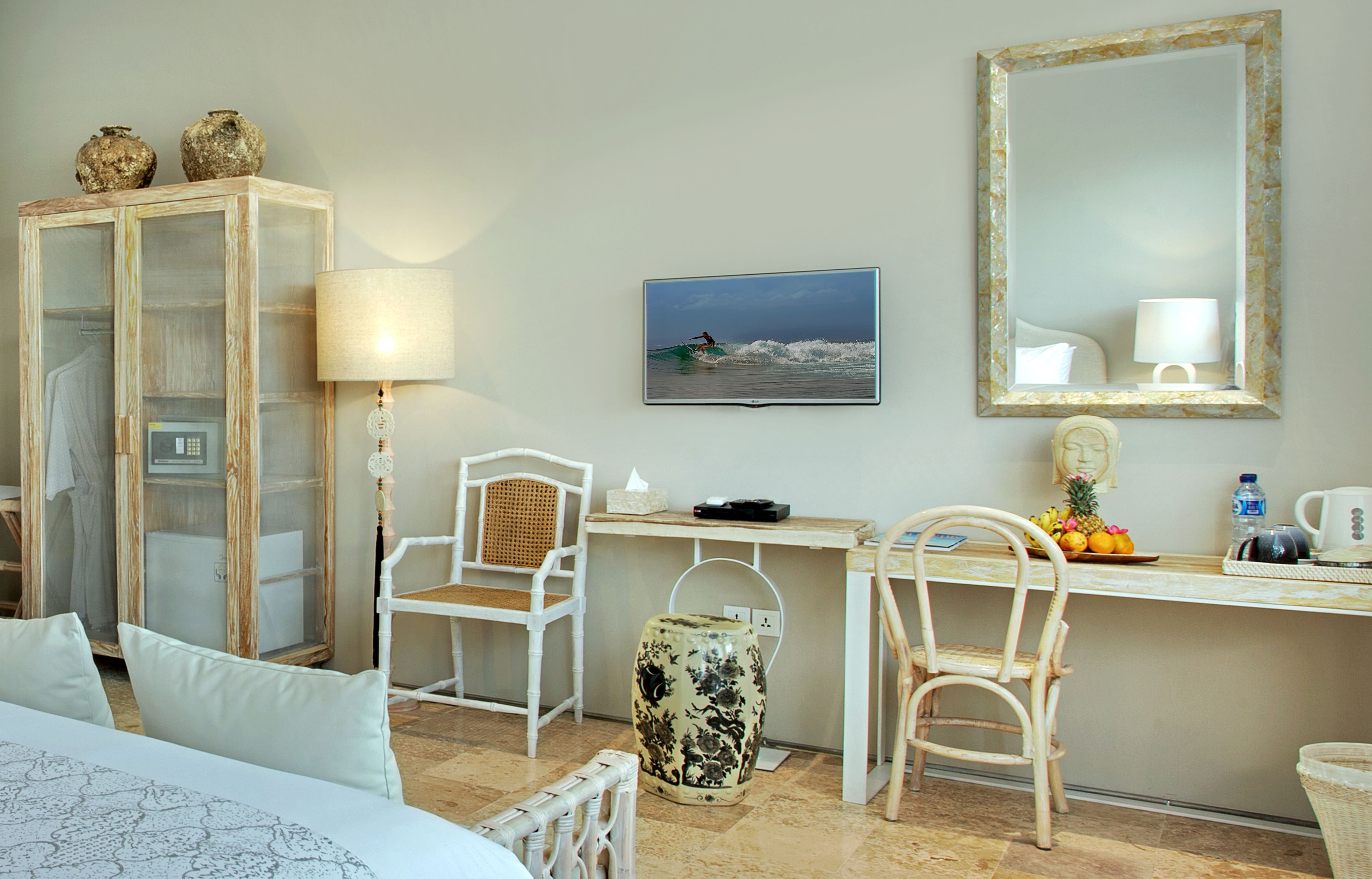 suite | room amenity