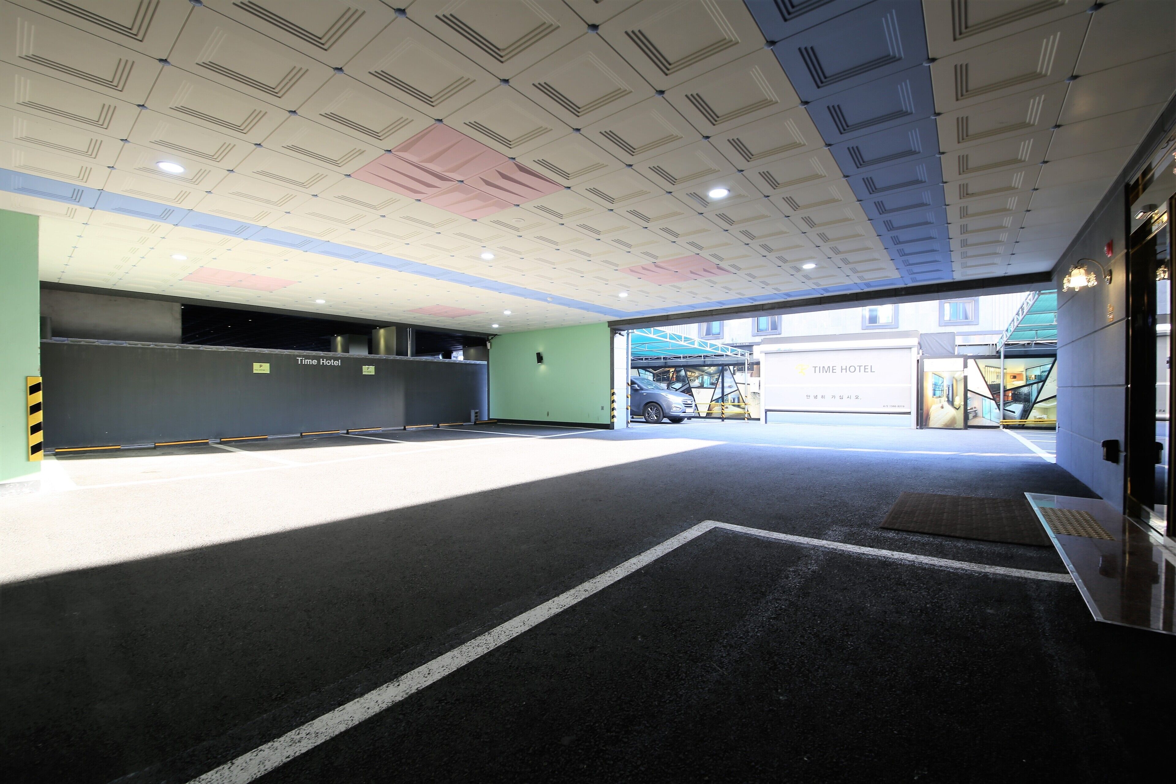 free self-parking, free valet parking