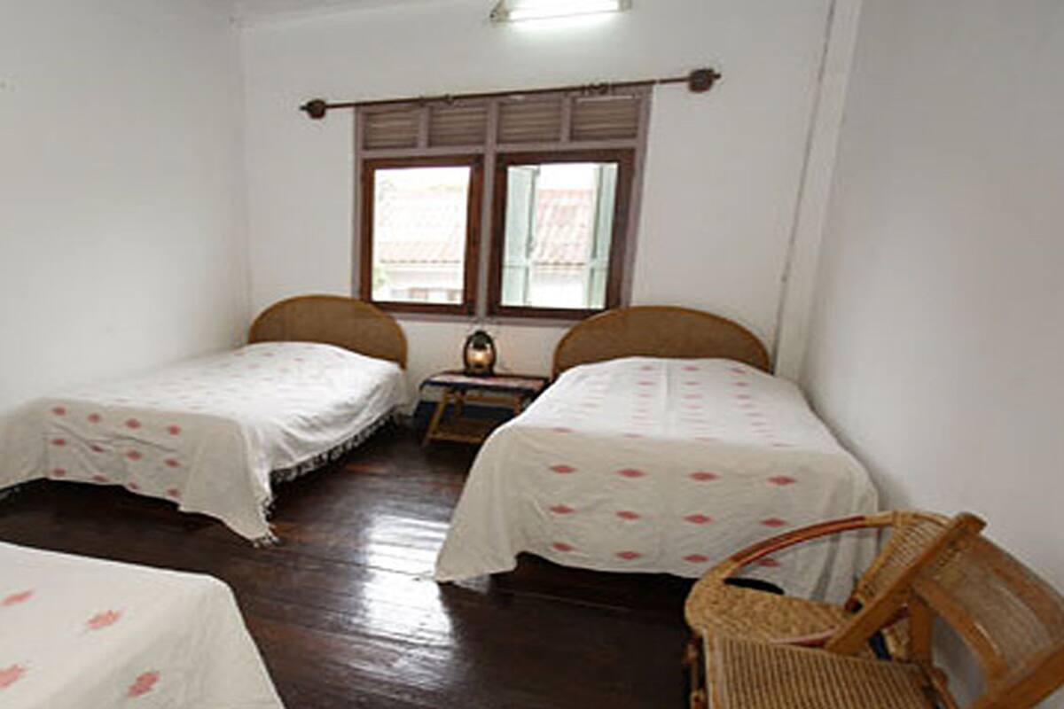 Standard Triple - Shared Bathroom | Meja, Wi-fi percuma 