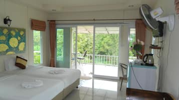 Deluxe Villa | Blackout drapes, rollaway beds, free WiFi