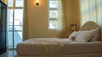 Premium bedding, down duvets, pillow-top beds, minibar