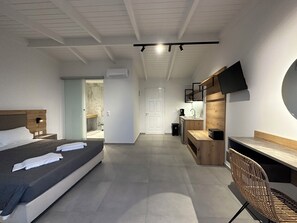 Deluxe Double Room, 1 Double or 2 Single Beds, Sea View - George Deluxe Apartments (Hersonissos)