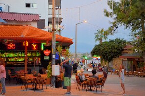 Bar (in der Unterkunft)