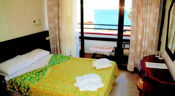 Standard-Doppel- oder -Zweibettzimmer | Minibar