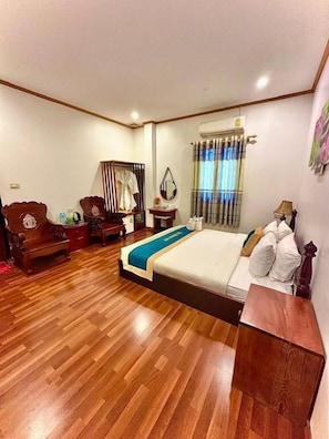Deluxe Double Room, 1 King Bed - Villa Mahasok Hotel (Luang Prabang)