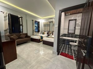 Habitació estàndard | Minibar, caixa forta a l'habitació, cortines opaques i wifi gratuïta 