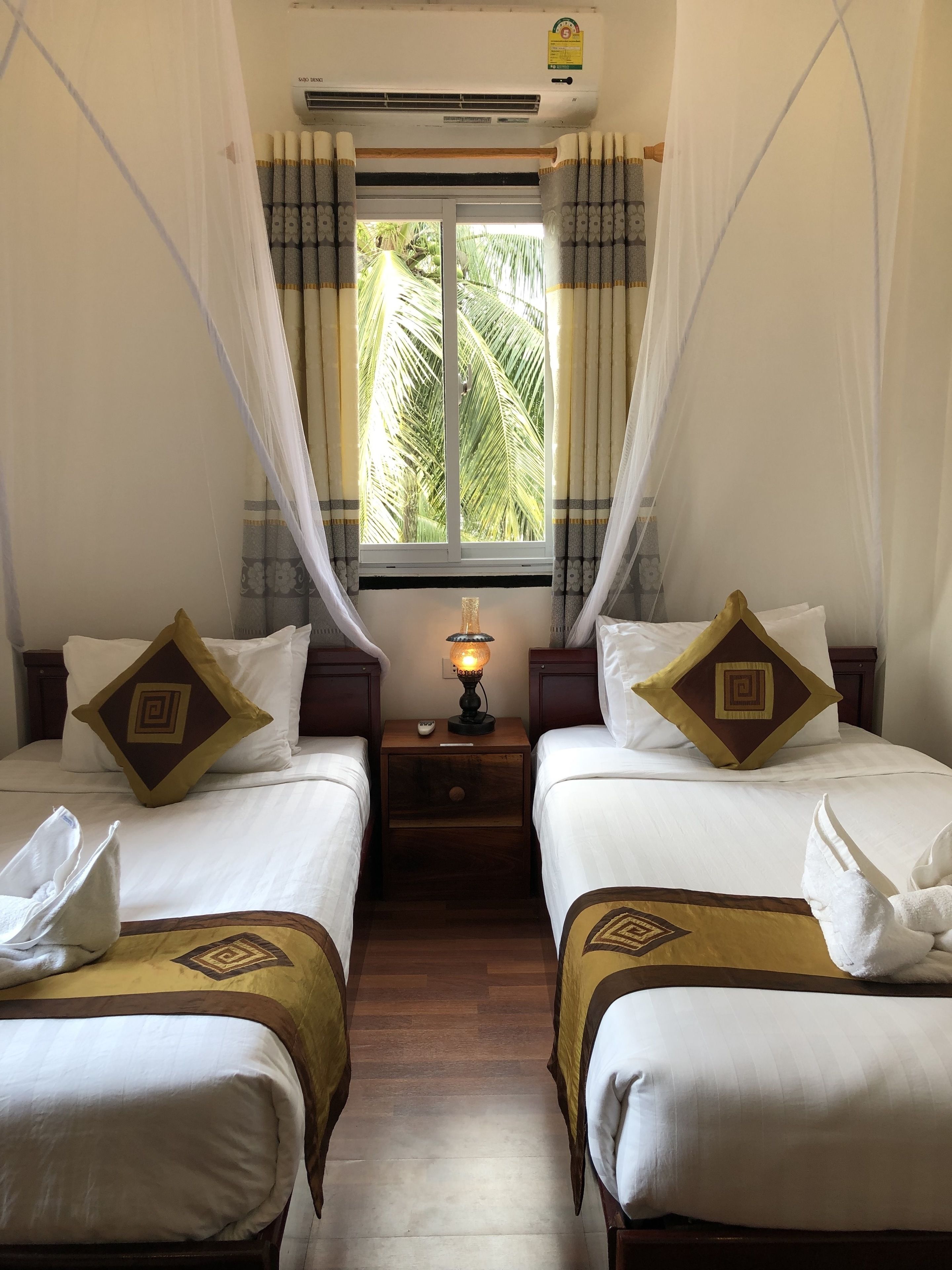 superior twin room | minibar, in-room safe, blackout curtains, free wifi