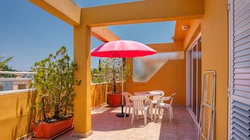 Deluxe Apartment, 2 Bedrooms, Balcony | Terrace/patio
