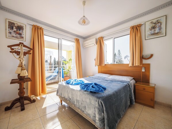 2 bedrooms, in-room safe, blackout curtains, soundproofing
