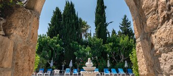 Apollonia Holiday Apartments