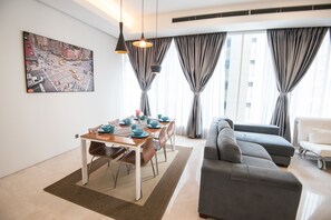 In-room dining - VIPOD Suites KLCC by Luxury Suites Asia (Kuala Lumpur)