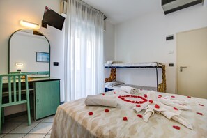 Quadruple Room | In-room safe, rollaway beds, free WiFi - Hotel San Paolo (Rimini)