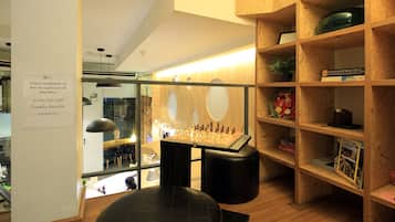 40-inch LED TV with satellite channels, TV